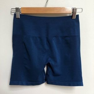 DO NOT BUY Alphalete Amplify Shorts in Victory Blue (M)